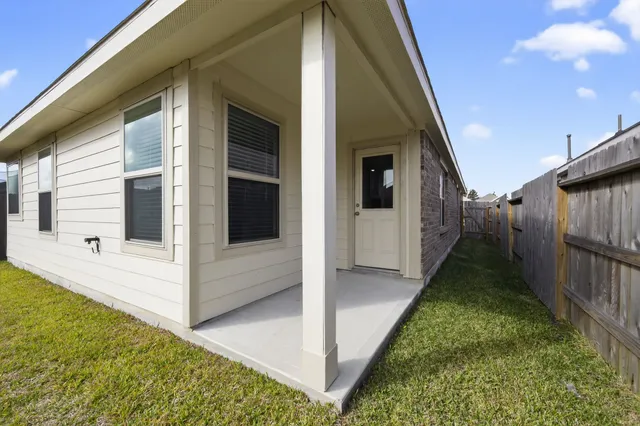 $239,900 | 19417 Peppazzi Drive, New Caney, TX 77357
