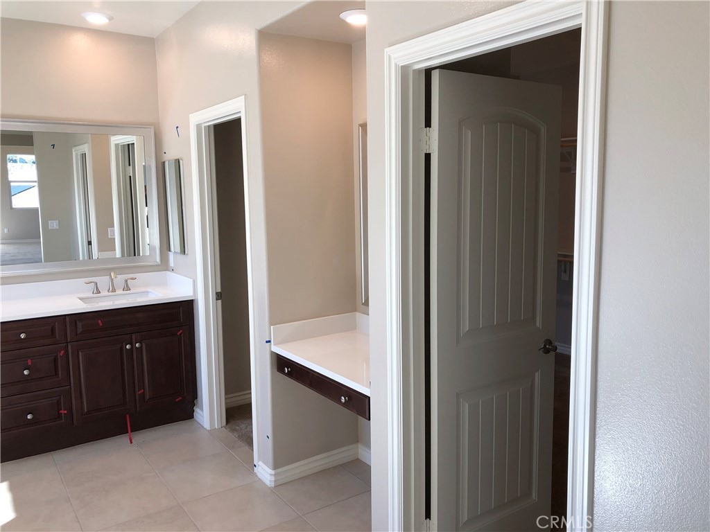 33833 Edge Temecula, CA 92592 - Photo 7 of 11