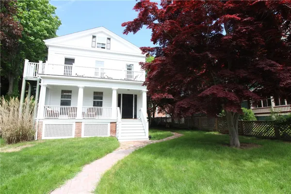 $10,000 | 12 Bull Street, Newport, RI 02840