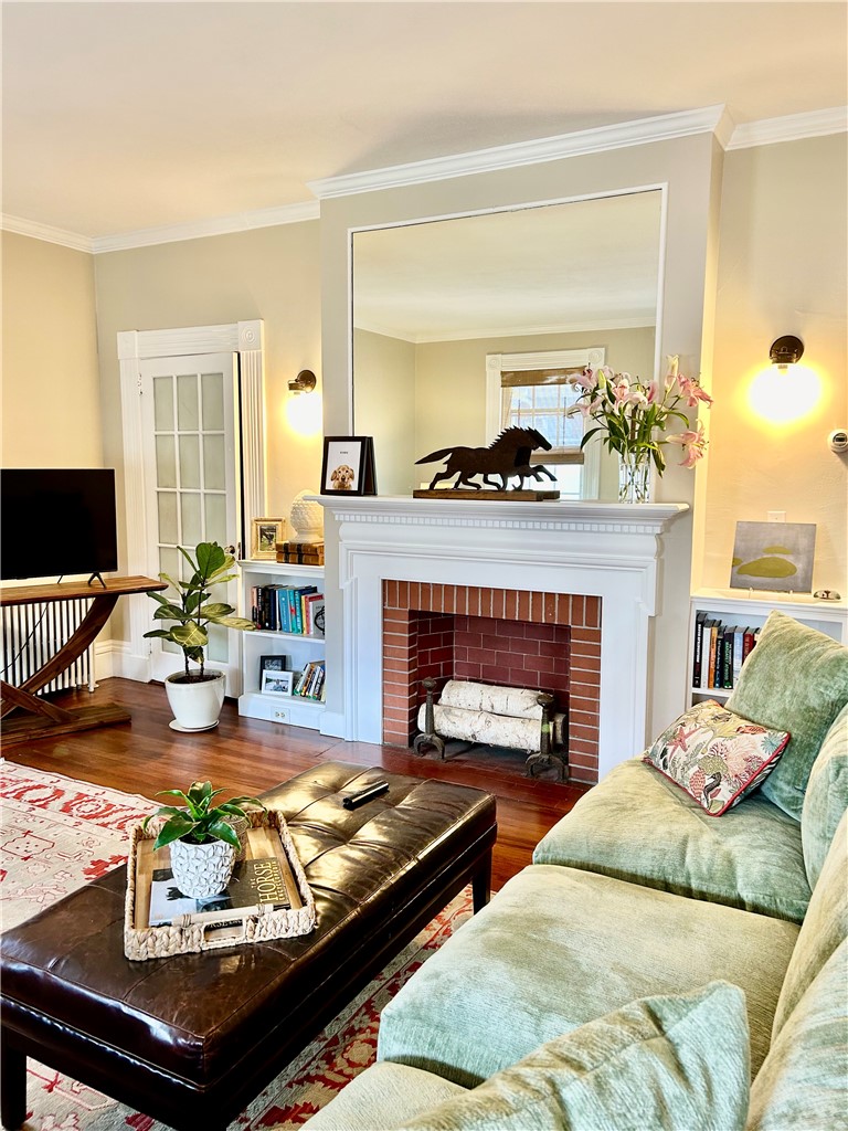 12 Bull Street Newport, RI 02840 - Photo 6 of 9