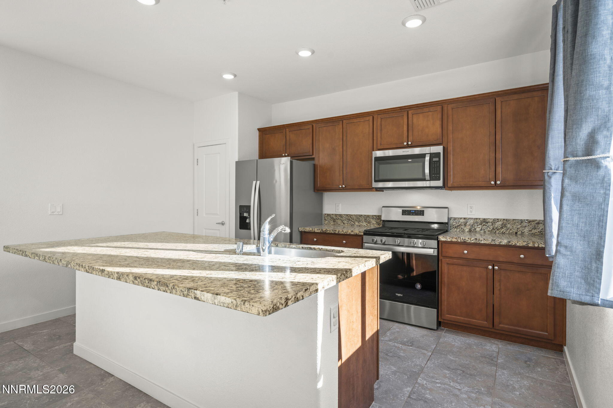 1024 Big Rock Loop Sun Valley, NV 89433 - Photo 11 of 27 11-web-or-mls-_DSC0935