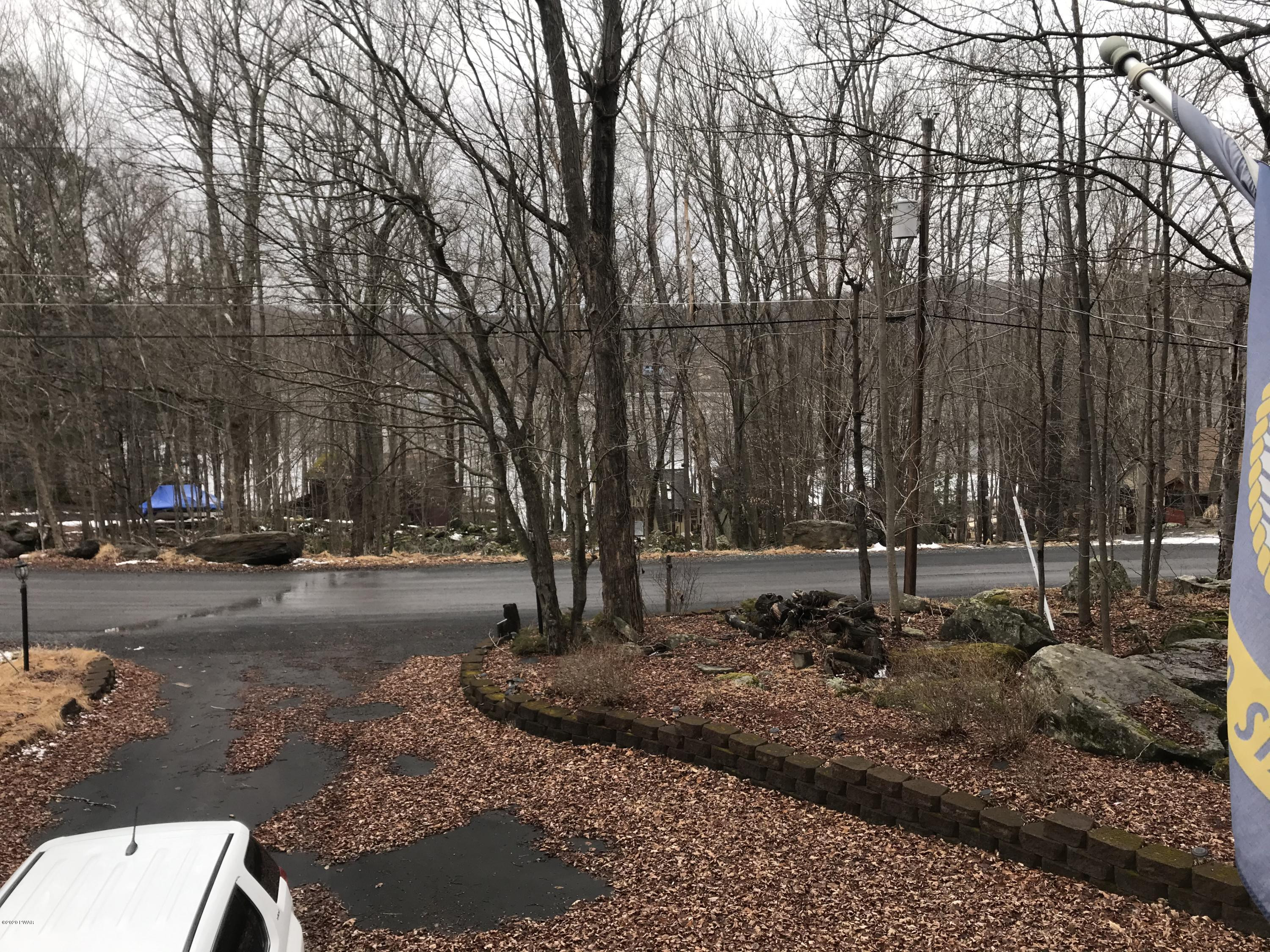 2016 Roamingwood Road Lake Ariel, PA 18436 - Photo 2 of 24