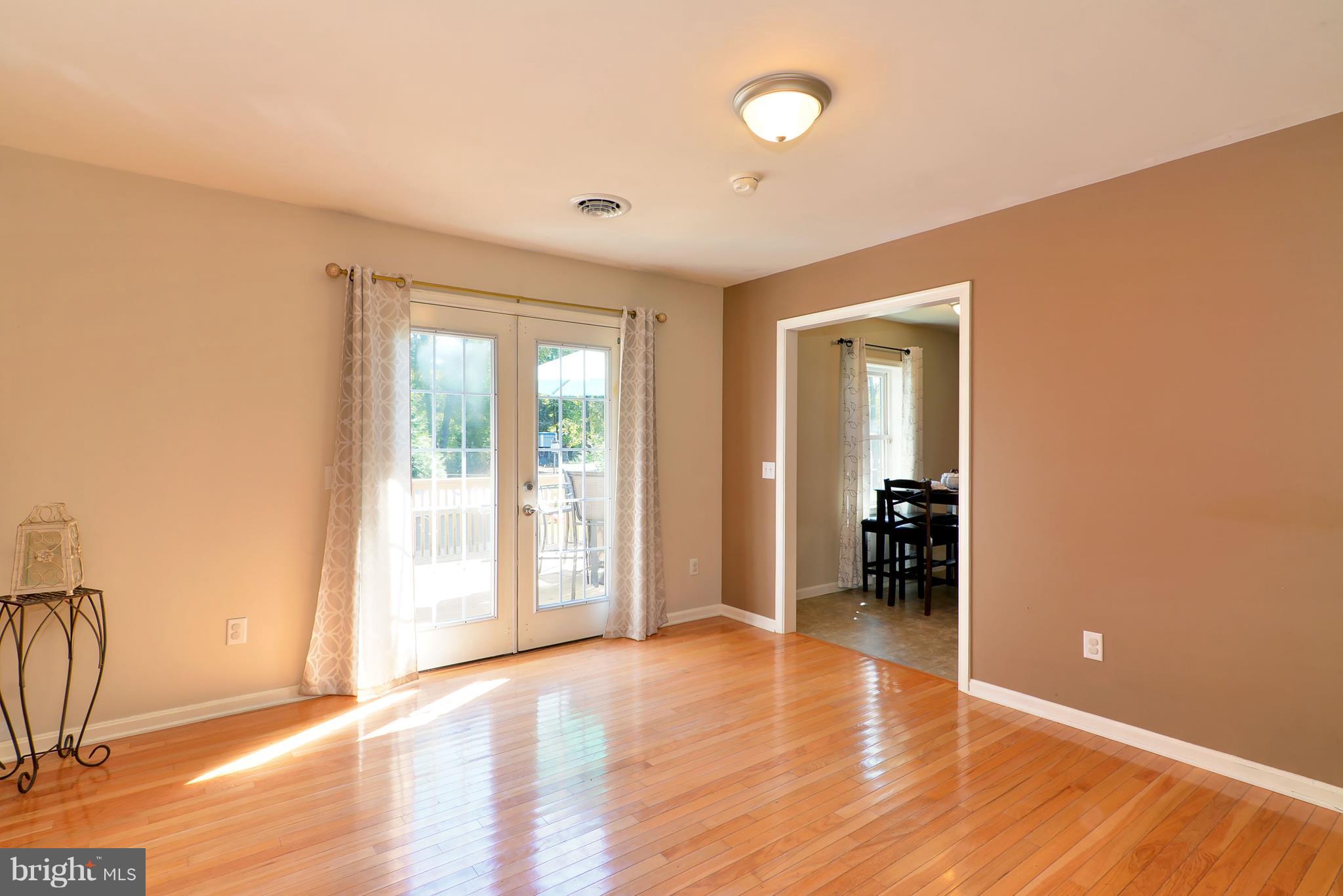 6025 Cokesbury Road Rhodesdale, MD 21659 - Photo 23 of 35 Dining room to Deck