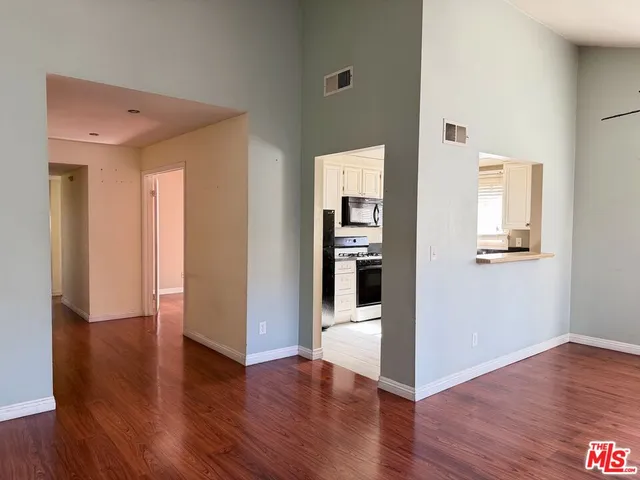 $3,500 | 6716 Clybourn Avenue, Unit 224, North Hollywood, CA 91606
