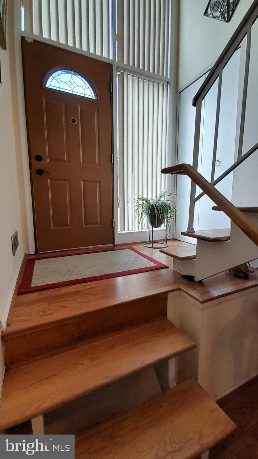 908 Painted Post Road Pikesville, MD 21208 - Photo 4 of 25 Gallery Image 4