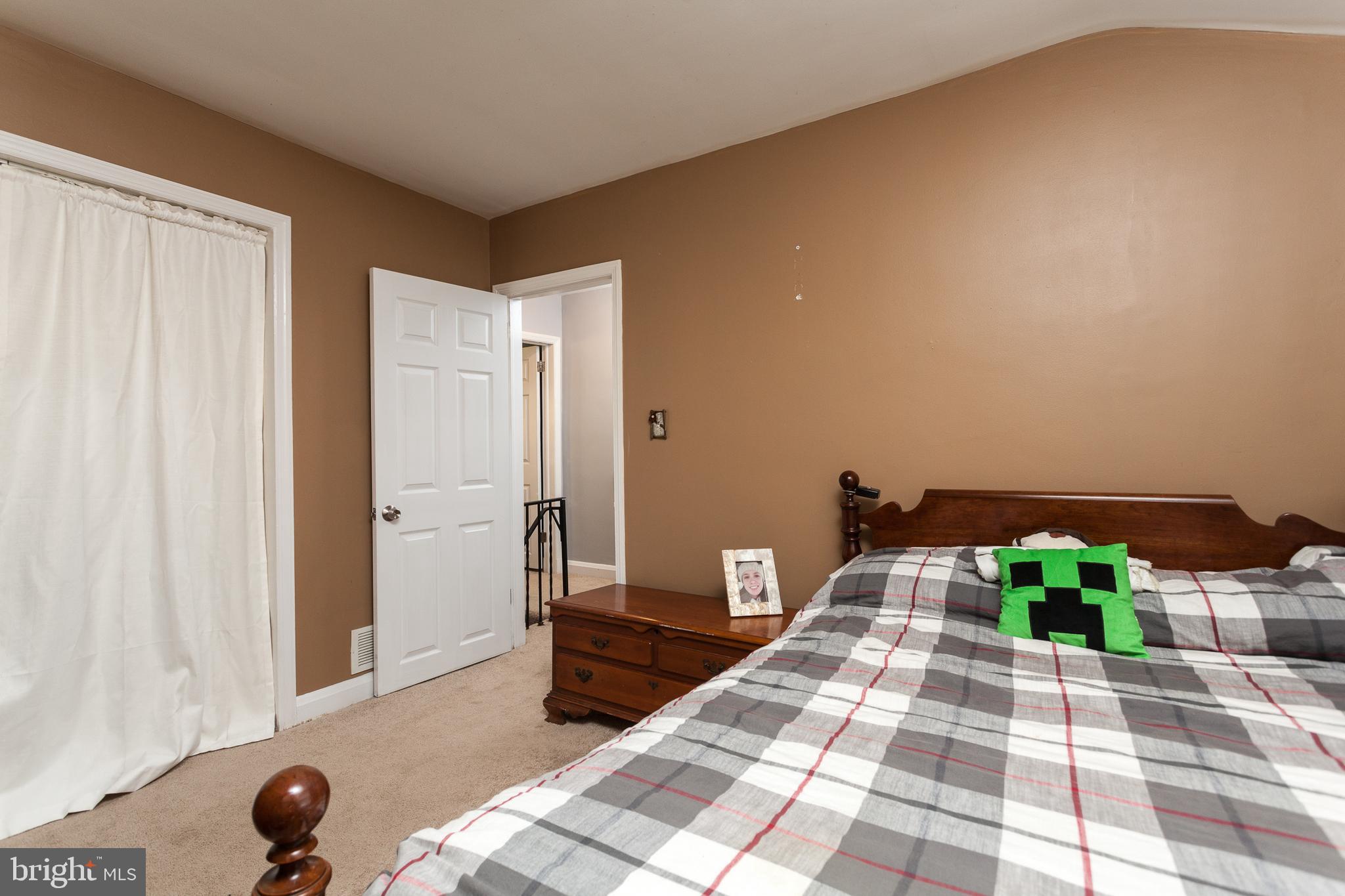 740 Arncliffe Road Baltimore, MD 21221 - Photo 16 of 25 Second Bedroom