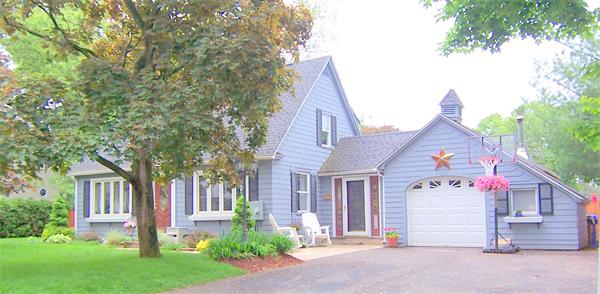 38 Granger Street Springfield, MA 01119 - Photo 2 of 30 a front view of a house with a garden