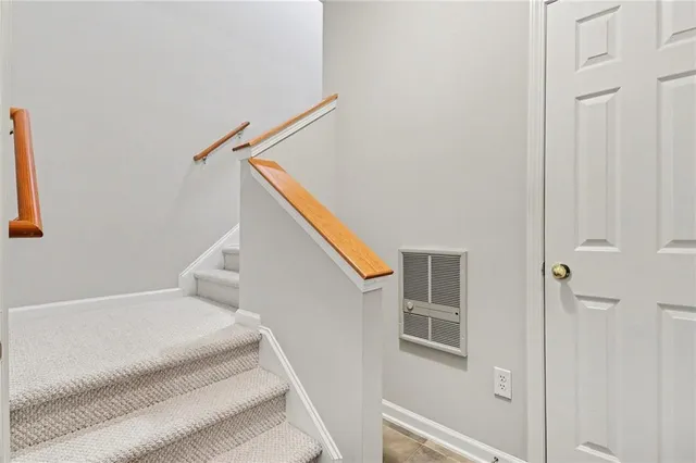 $400,000 | 7116 Woodland Lane, Alpharetta, GA 30009