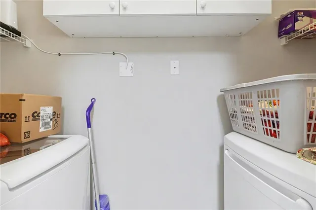 $400,000 | 7116 Woodland Lane, Alpharetta, GA 30009