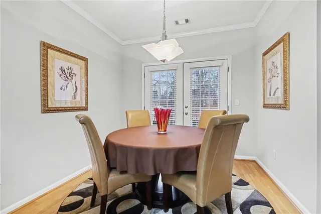 $400,000 | 7116 Woodland Lane, Alpharetta, GA 30009