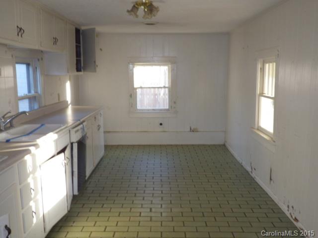 804 Bringle Ferry Road Salisbury, NC 28144 - Photo 4 of 7 Gallery Image 4