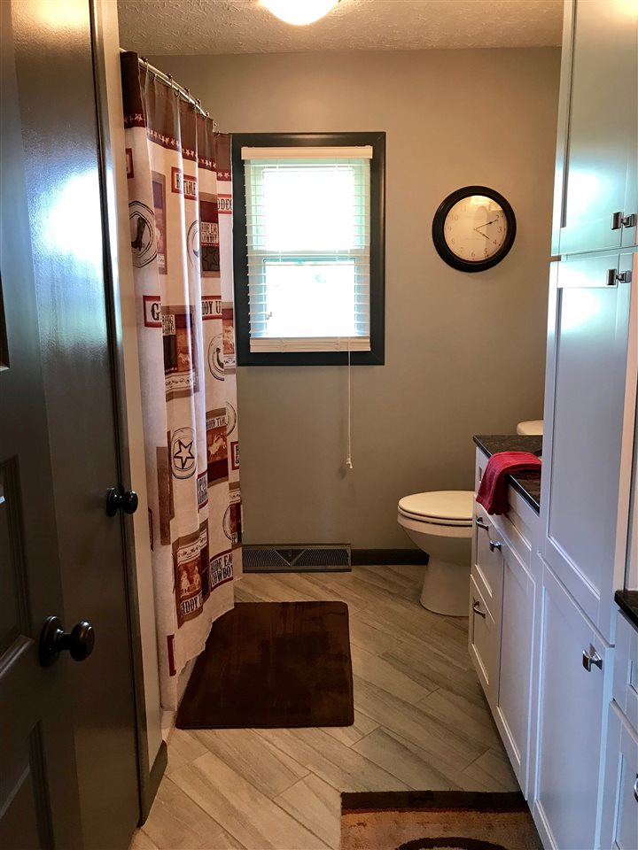 5301 South Fairfax Road Bloomington, IN 47401 - Photo 13 of 29 Gallery Image 13