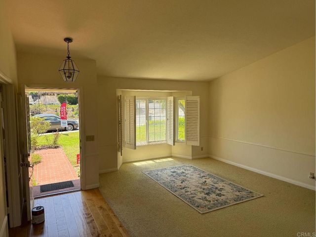 $1,725,000 | 1633 Willowspring Drive North, Encinitas, CA 92024