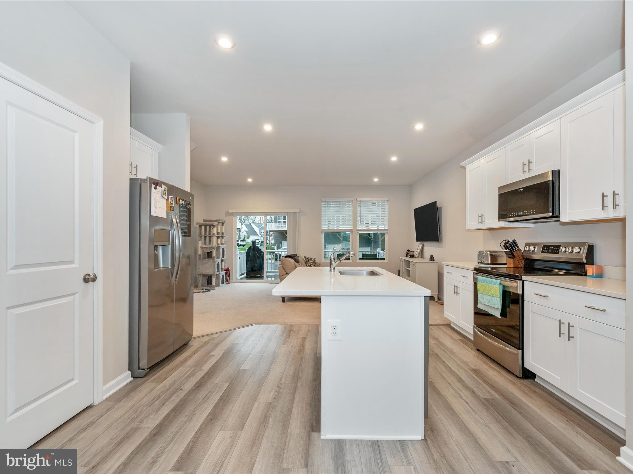147 Presidents Pointe Avenue Ranson, WV 25438 - Photo 16 of 50 Kitchen