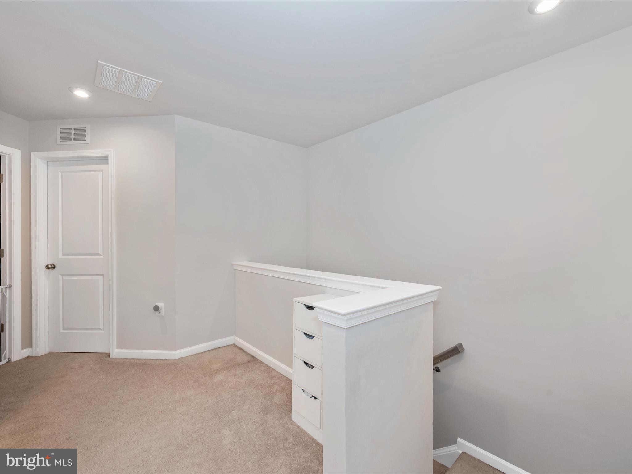 147 Presidents Pointe Avenue Ranson, WV 25438 - Photo 26 of 50 Hall
