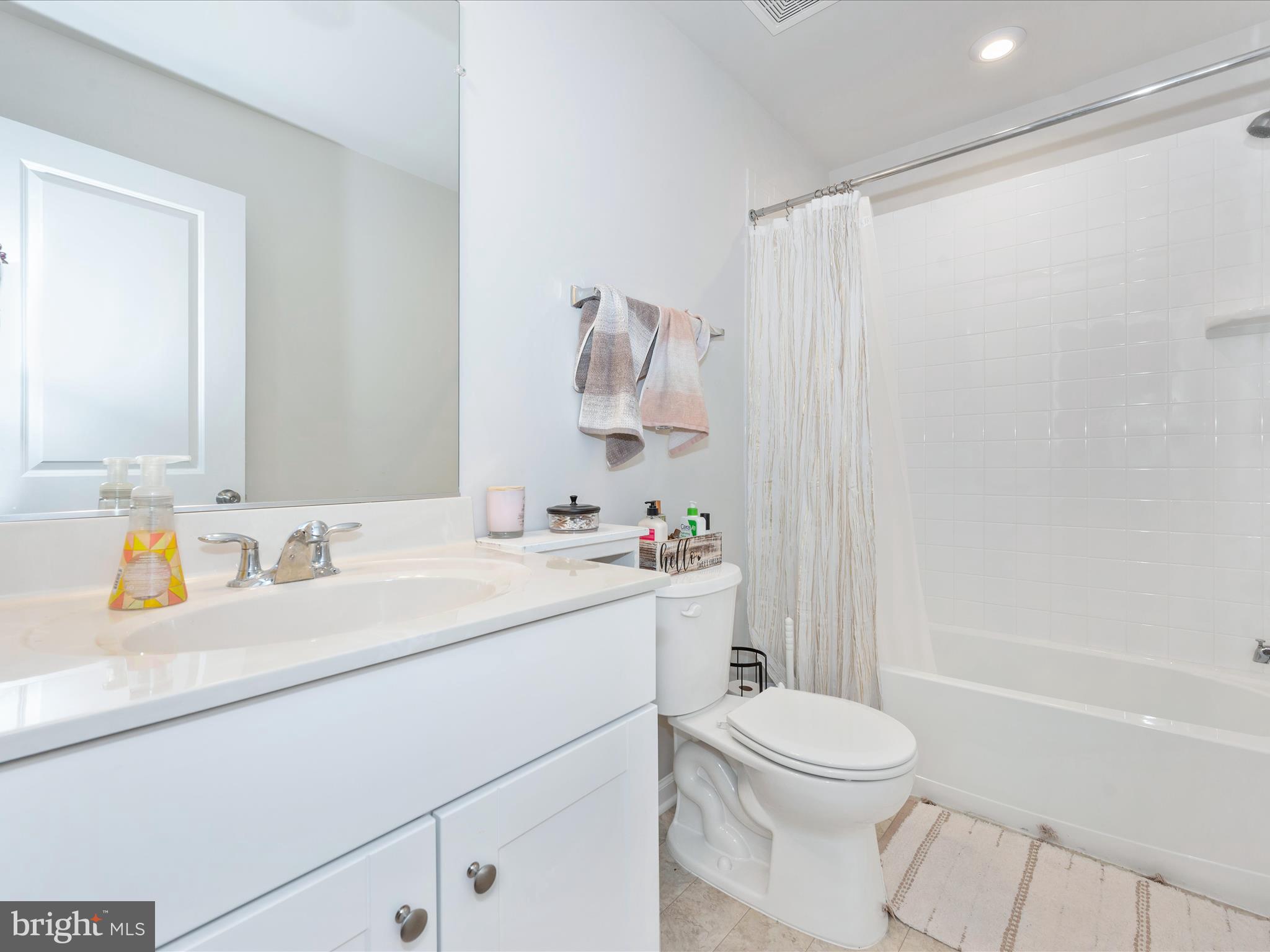 147 Presidents Pointe Avenue Ranson, WV 25438 - Photo 37 of 50 Bathroom