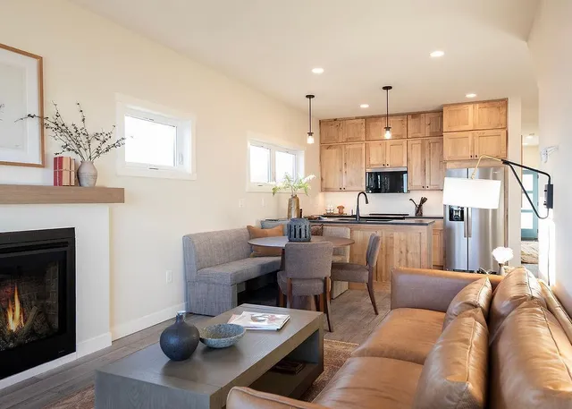 $730,000 | 114-116 East Lakeview Drive, Silver Bay, MN 55614