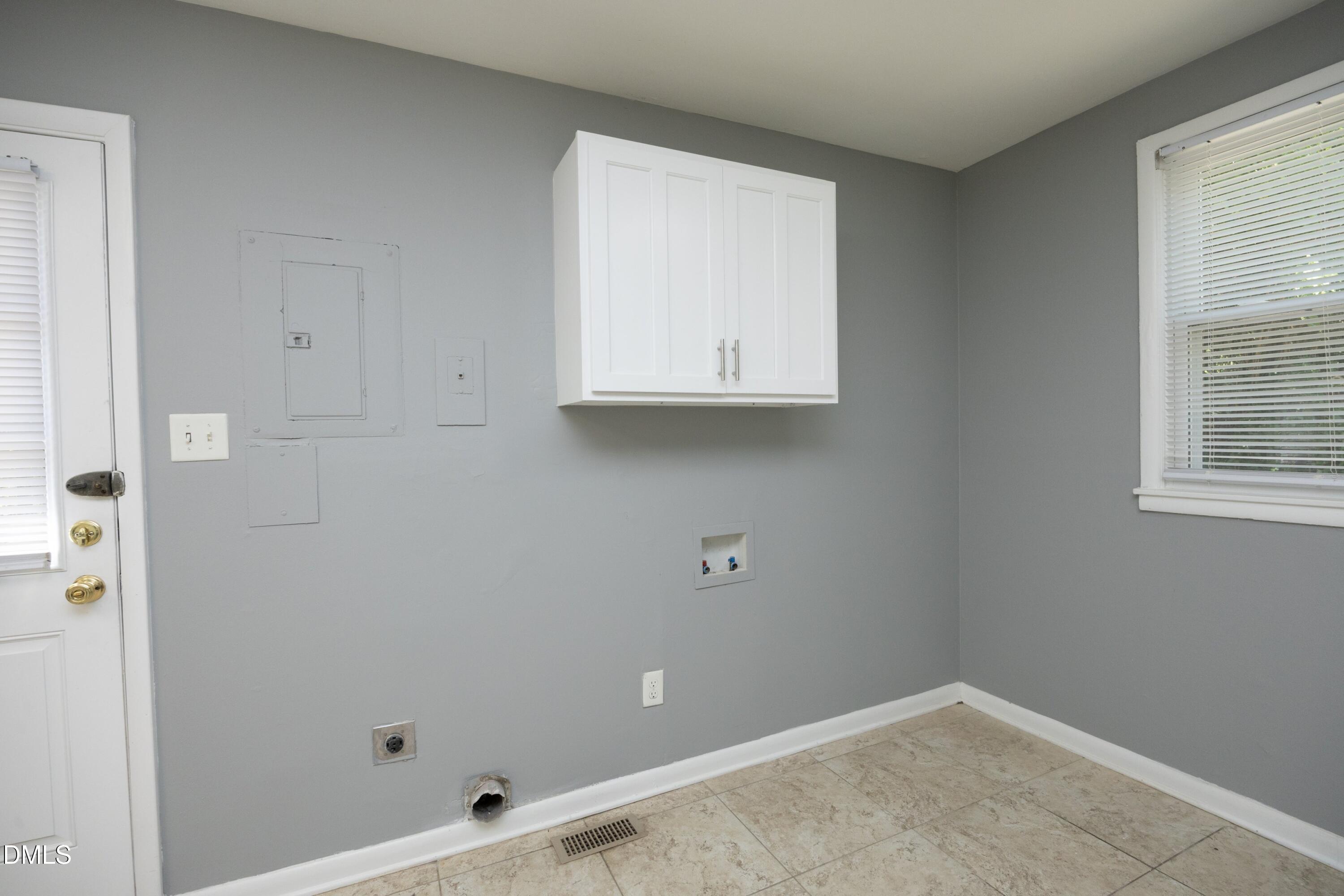 3405 Apache Drive Raleigh, NC 27609 - Photo 17 of 33 16WasherDryerConnections