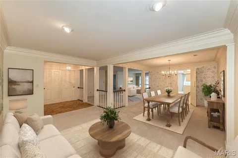 $430,000 | 14308 East Conway Meadows Court, Unit 201, Chesterfield, MO 63017