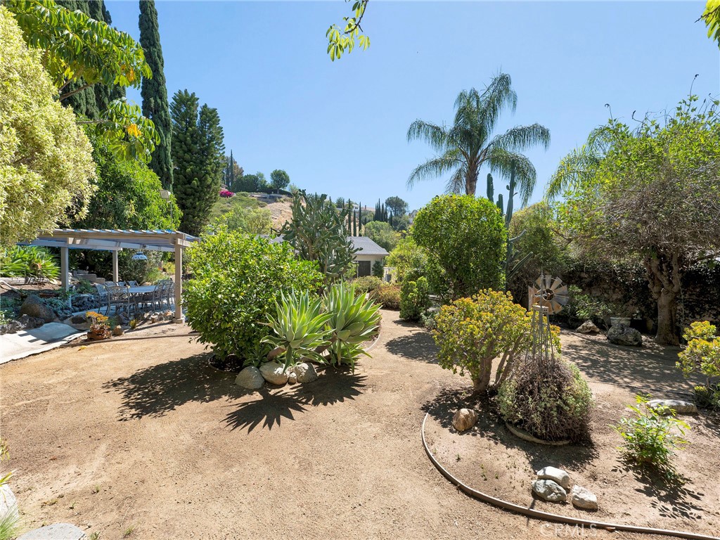 11549 Baird Avenue Porter Ranch, CA 91326 - Photo 32 of 39