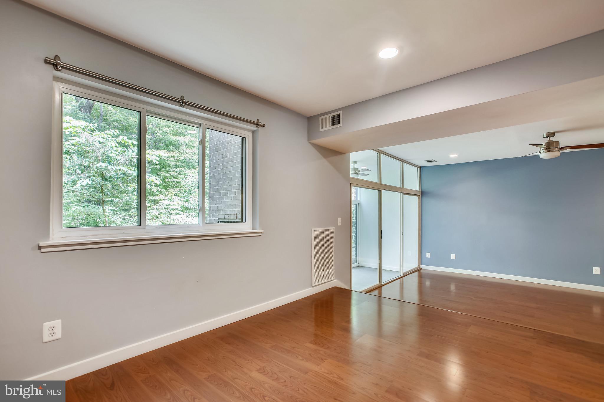 1663 Parkcrest Circle, Unit 100 Reston, VA 20190 - Photo 12 of 32 Gallery Image 12