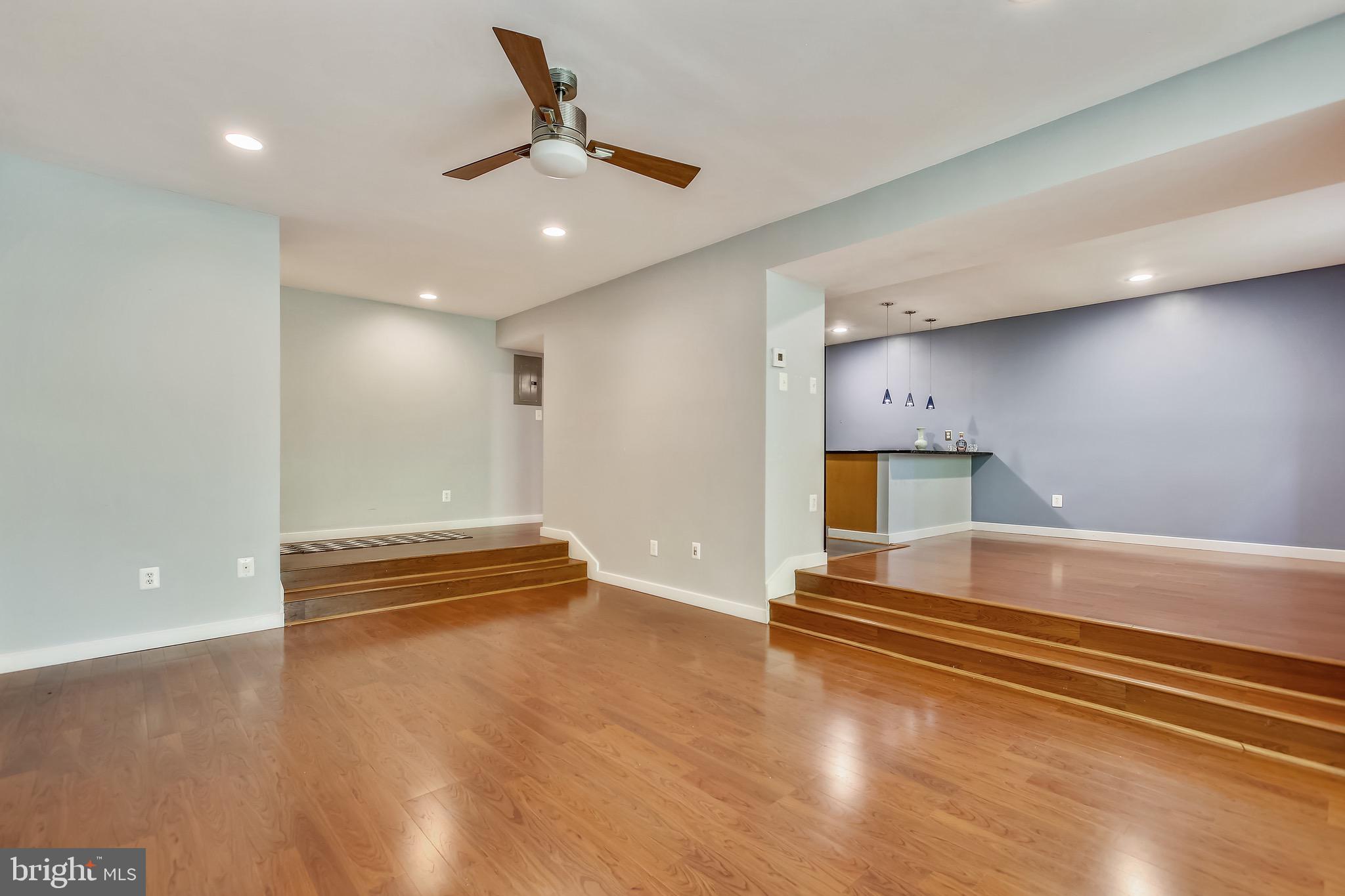 1663 Parkcrest Circle, Unit 100 Reston, VA 20190 - Photo 13 of 32 Gallery Image 13