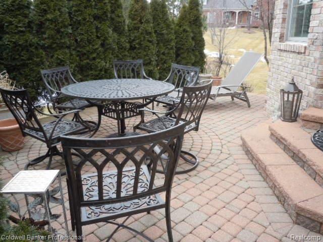 2839 Hastings Court, Unit 69 Rochester, MI 48306 - Photo 3 of 24 Private Brick Paver Patio.JPG