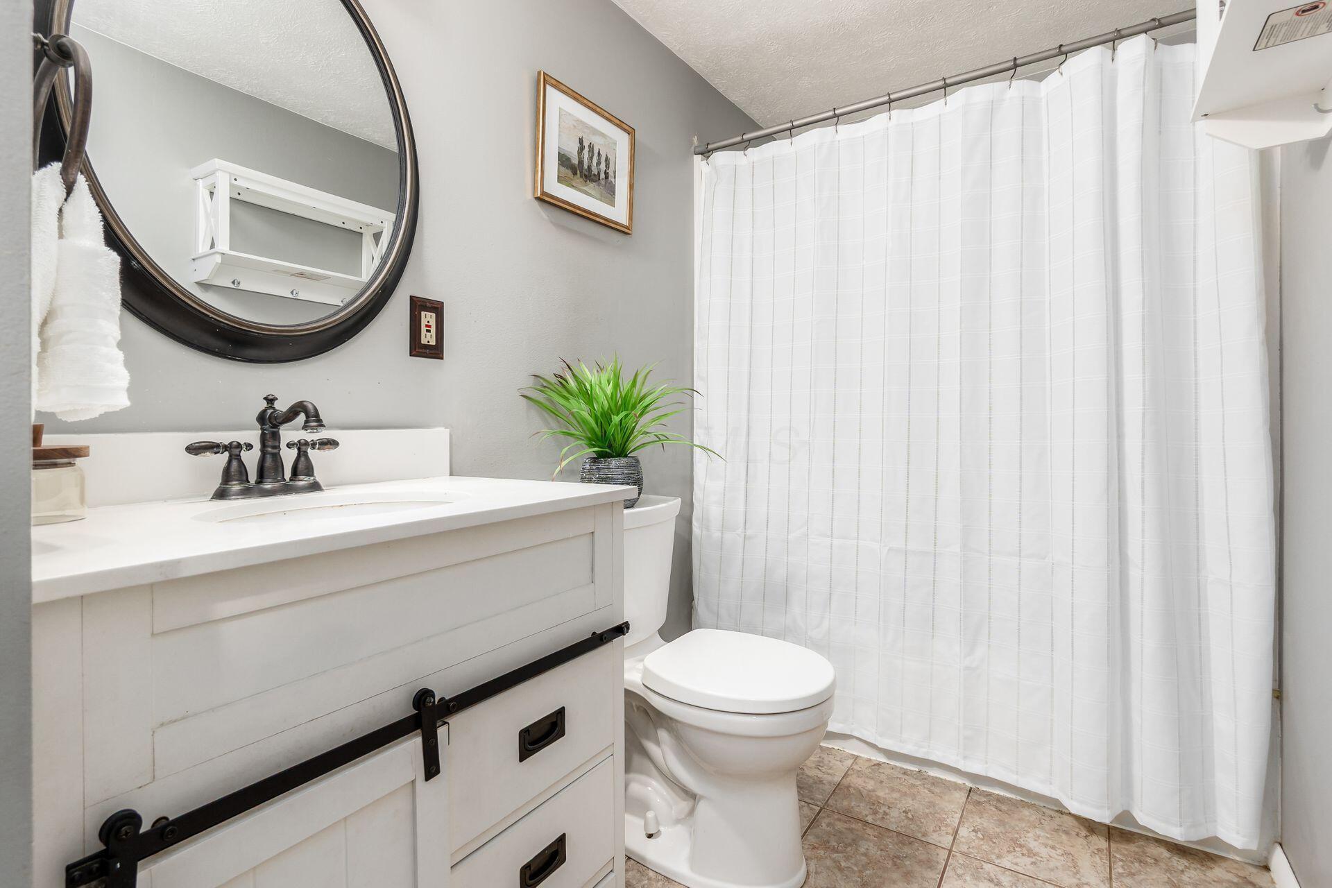 5264 Davidson Road Hilliard, OH 43026 - Photo 19 of 56 018_641eb_i 5264 Davidson 043 - Copy