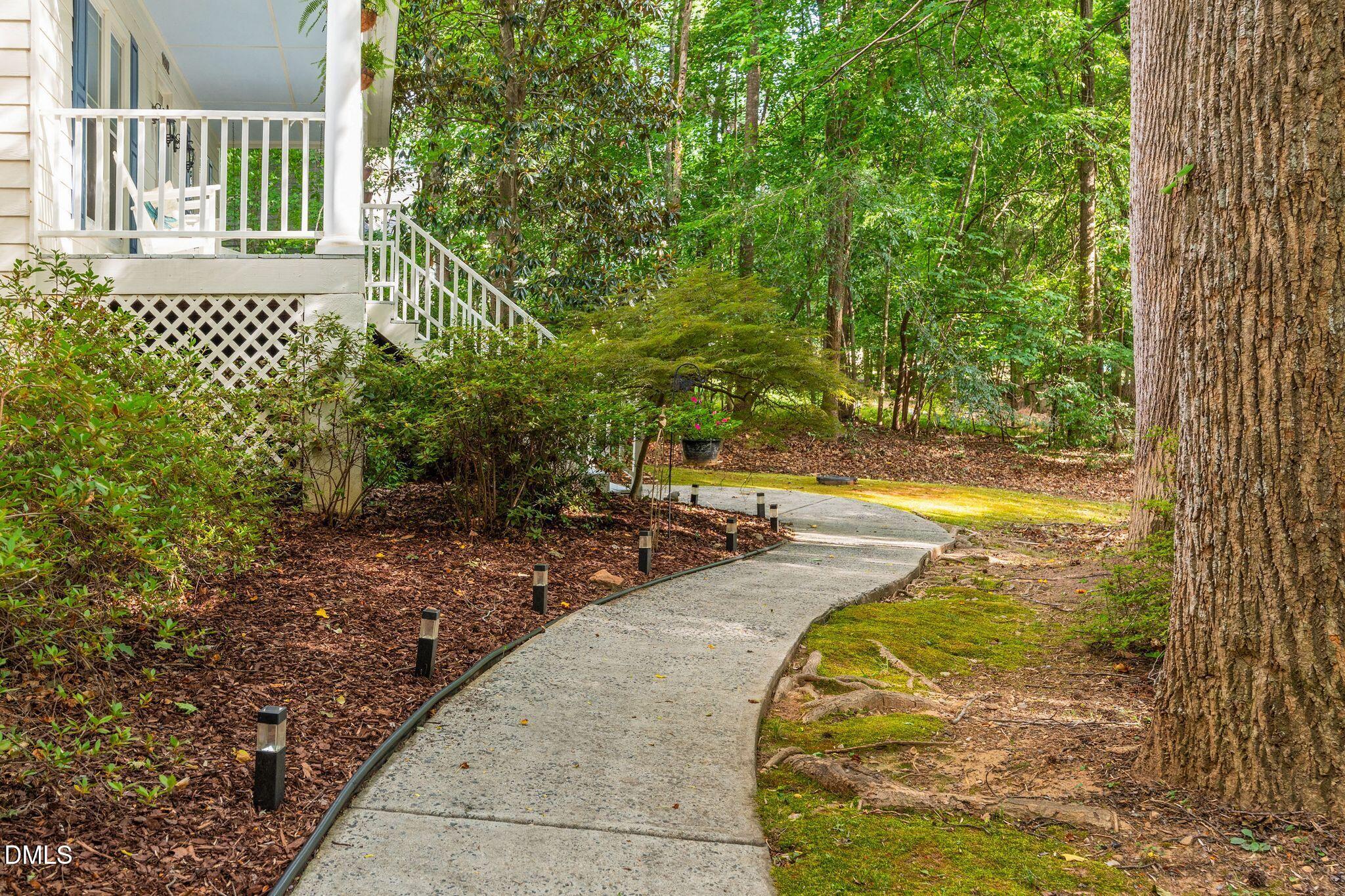 11912 Pembridge Lane Raleigh, NC 27613 - Photo 13 of 86