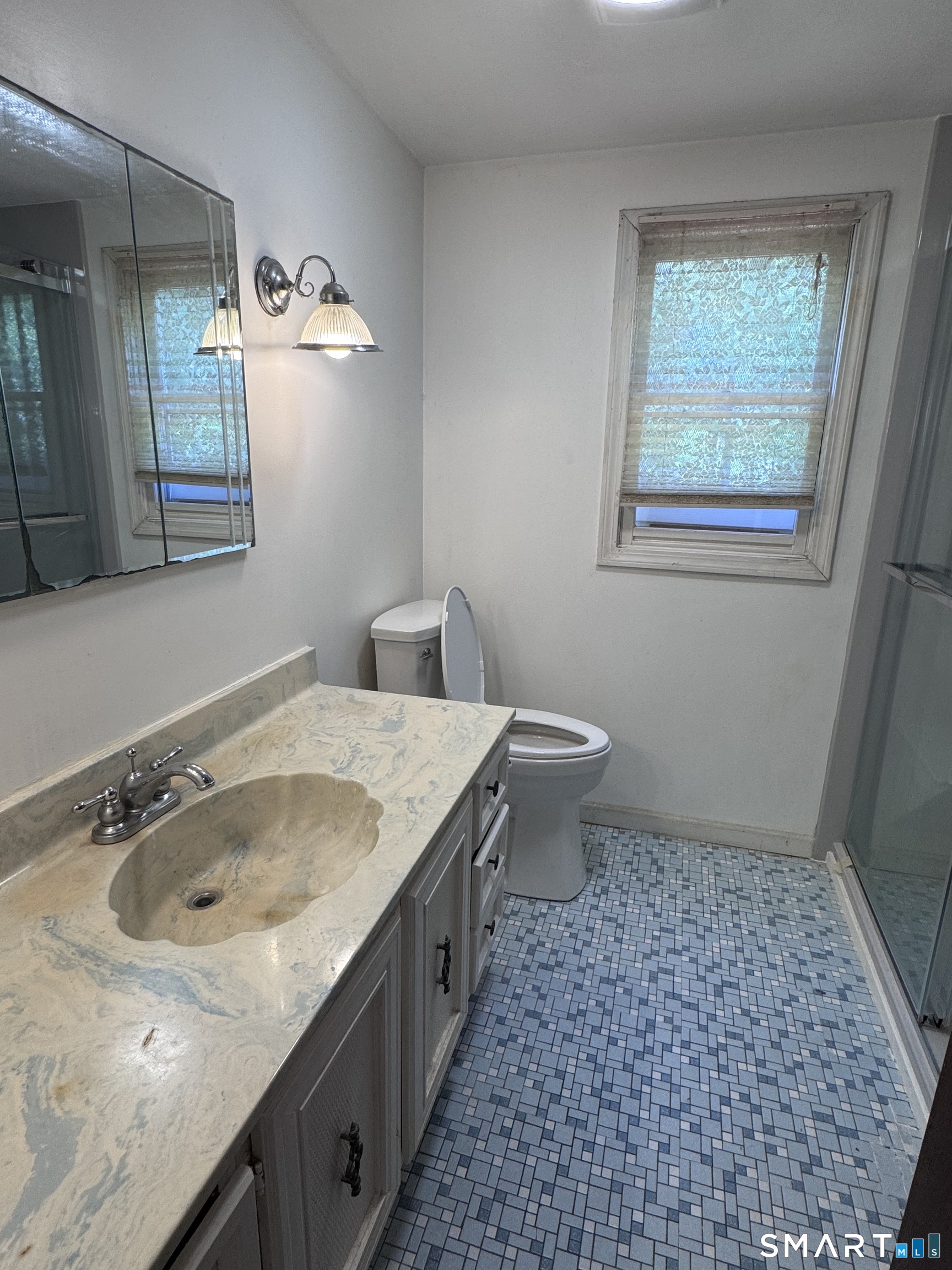 33 Thomas Street Windsor Locks, CT 06096 - Photo 15 of 33