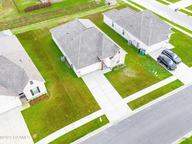 $2,000 | 102 Jubilation Street, Youngsville, LA 70592