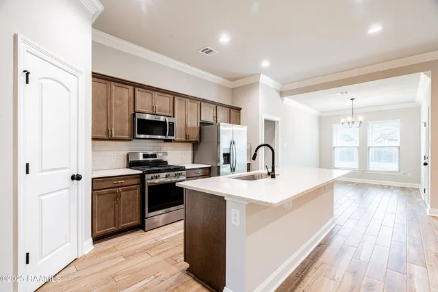 $2,000 | 102 Jubilation Street, Youngsville, LA 70592