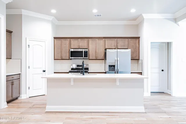 $2,000 | 102 Jubilation Street, Youngsville, LA 70592