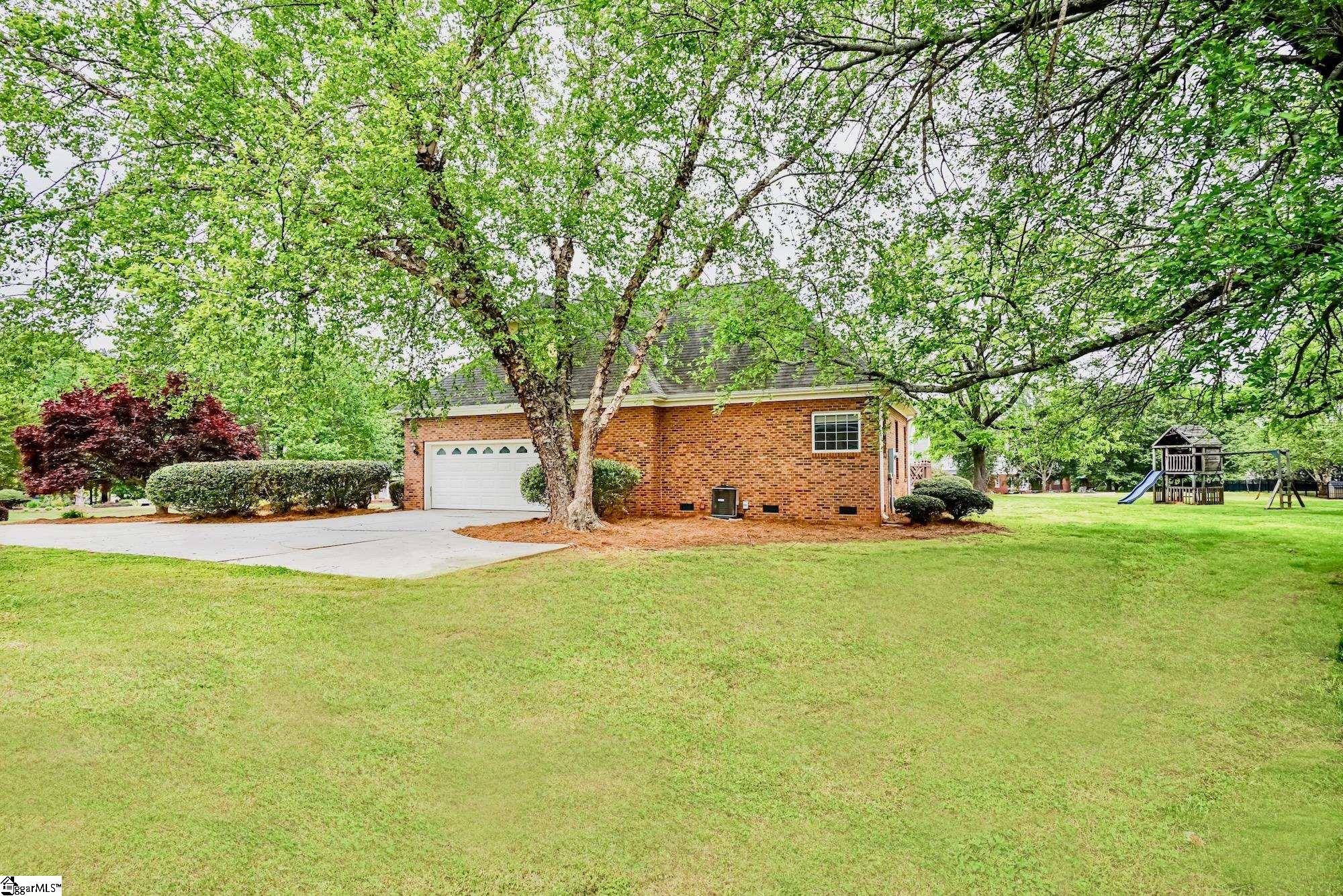 114 Dandelion Trail Anderson, SC 29621 - Photo 3 of 34