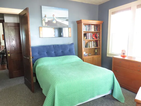 $185,000 | 176 South Wilbur Wright Road, New Castle, IN 47362