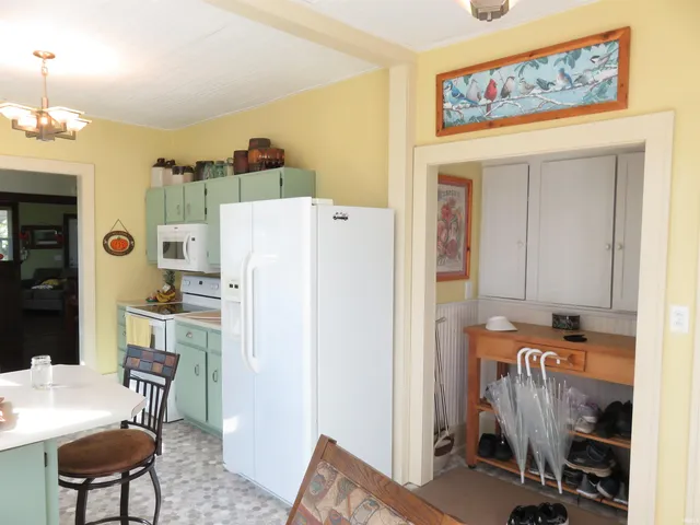 $185,000 | 176 South Wilbur Wright Road, New Castle, IN 47362