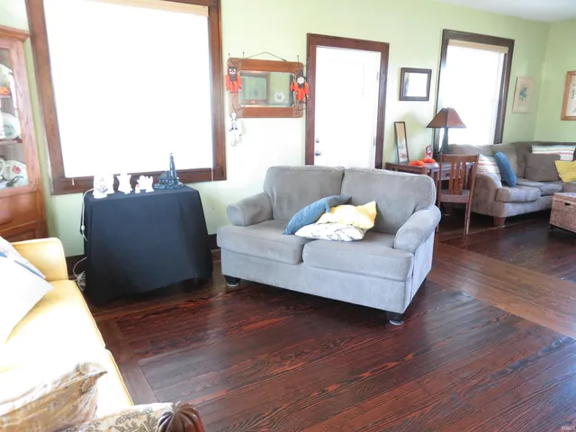 $185,000 | 176 South Wilbur Wright Road, New Castle, IN 47362