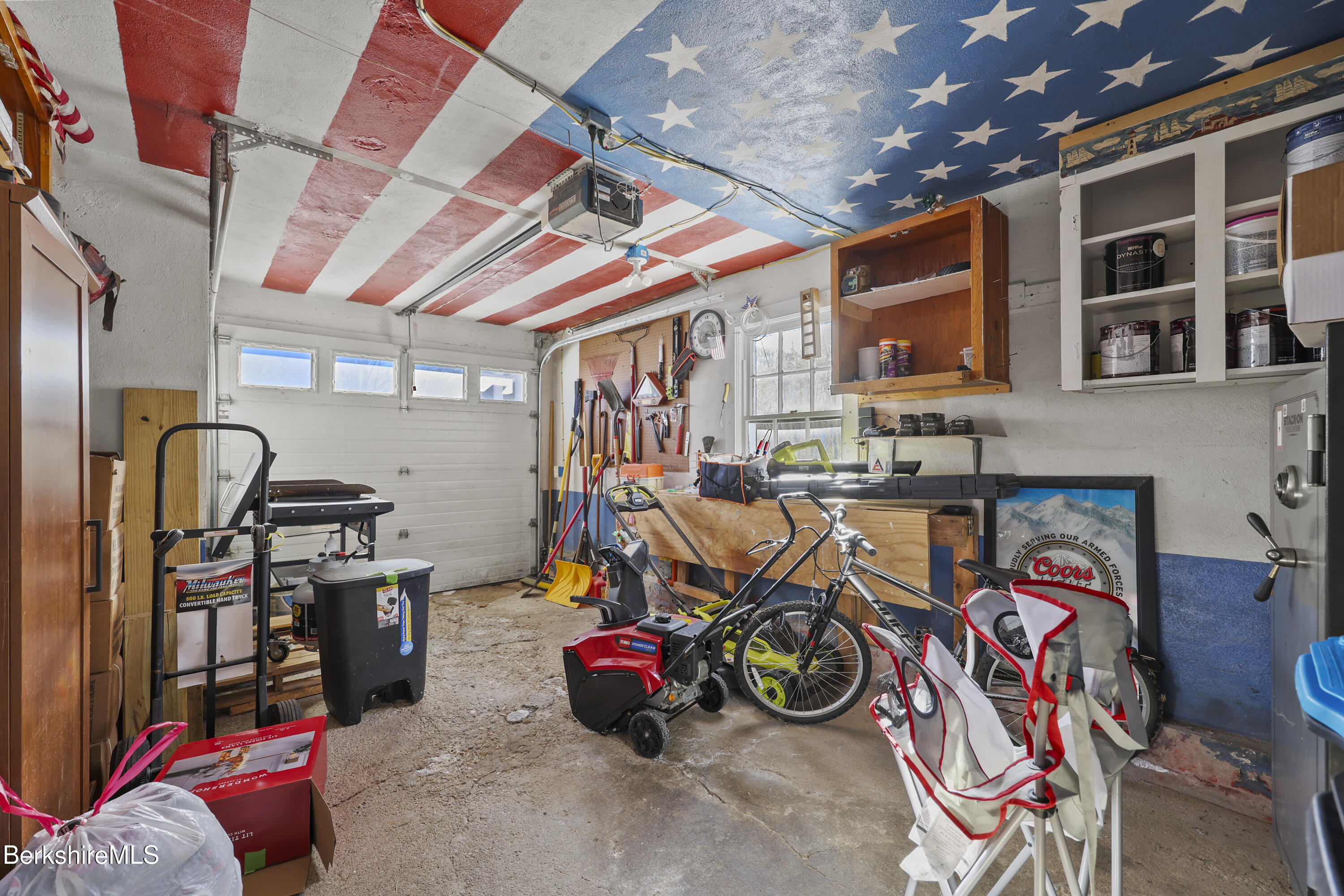 121 Elberon Avenue Pittsfield, MA 01201 - Photo 28 of 38 Garage