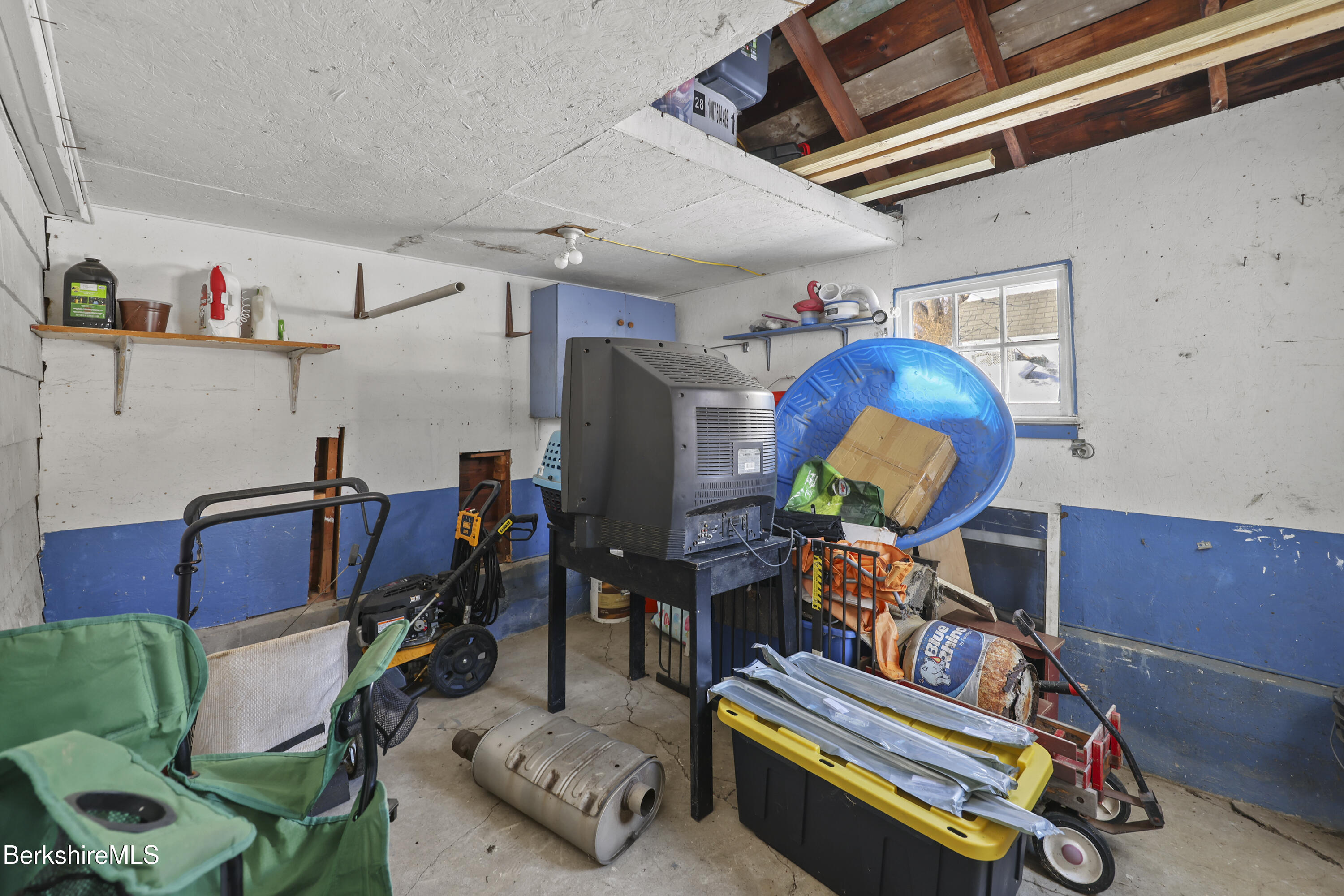 121 Elberon Avenue Pittsfield, MA 01201 - Photo 29 of 38 Workshop