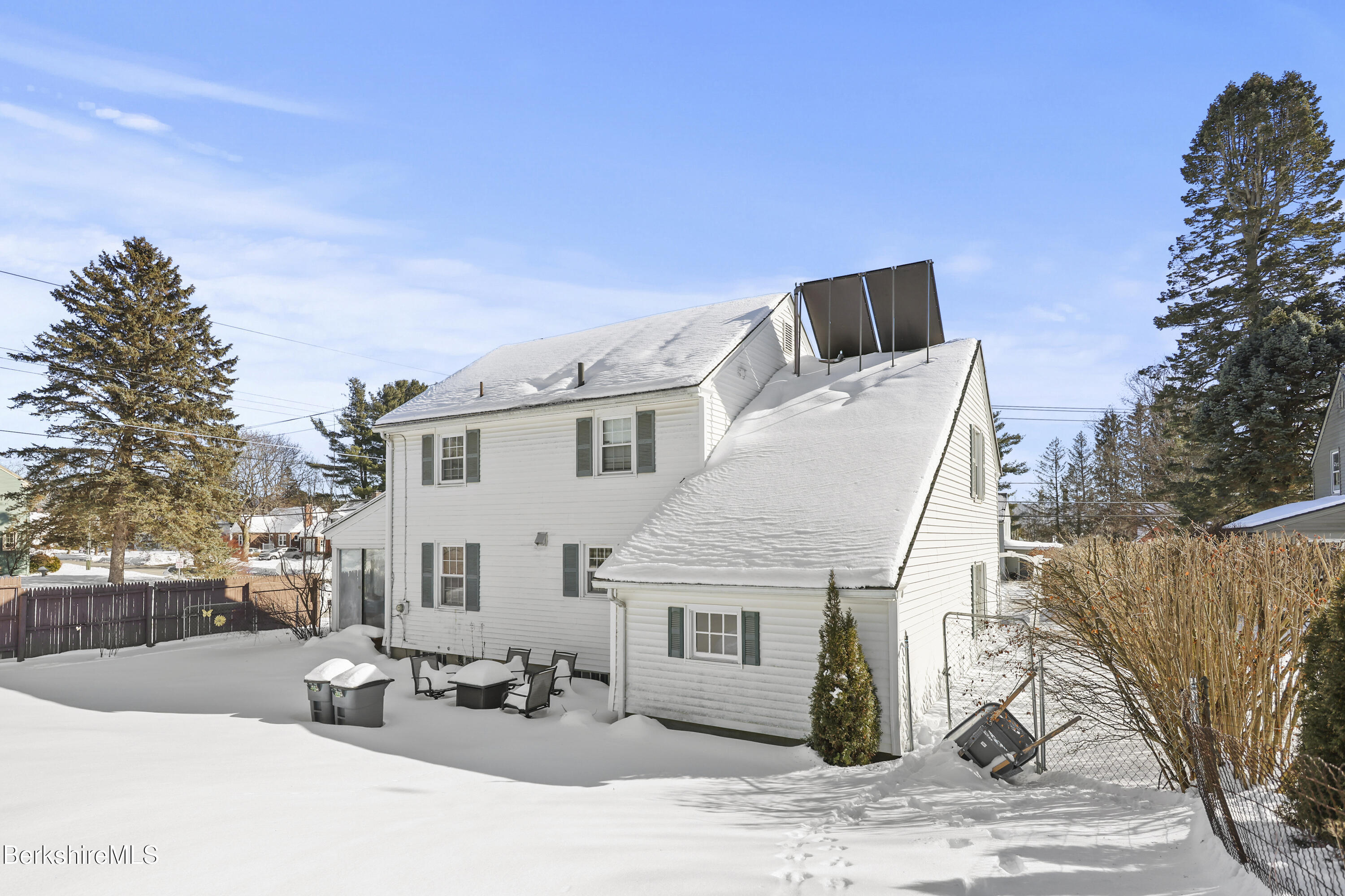 121 Elberon Avenue Pittsfield, MA 01201 - Photo 33 of 38 Exterior Back