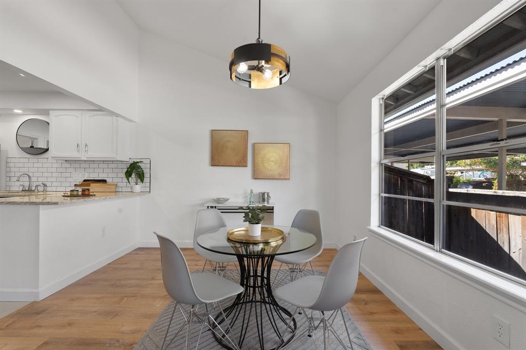 2009 Sandberg Drive, Unit 159 Austin, TX 78752 - Photo 10 of 28 A fantastic place to host your friends and family