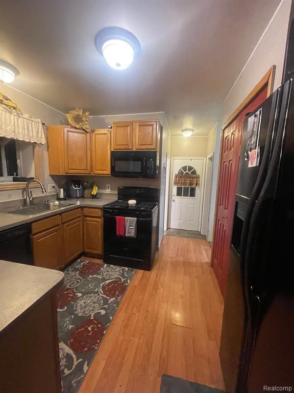 5277 Old Cove Road Clarkston, MI 48346 - Photo 9 of 26