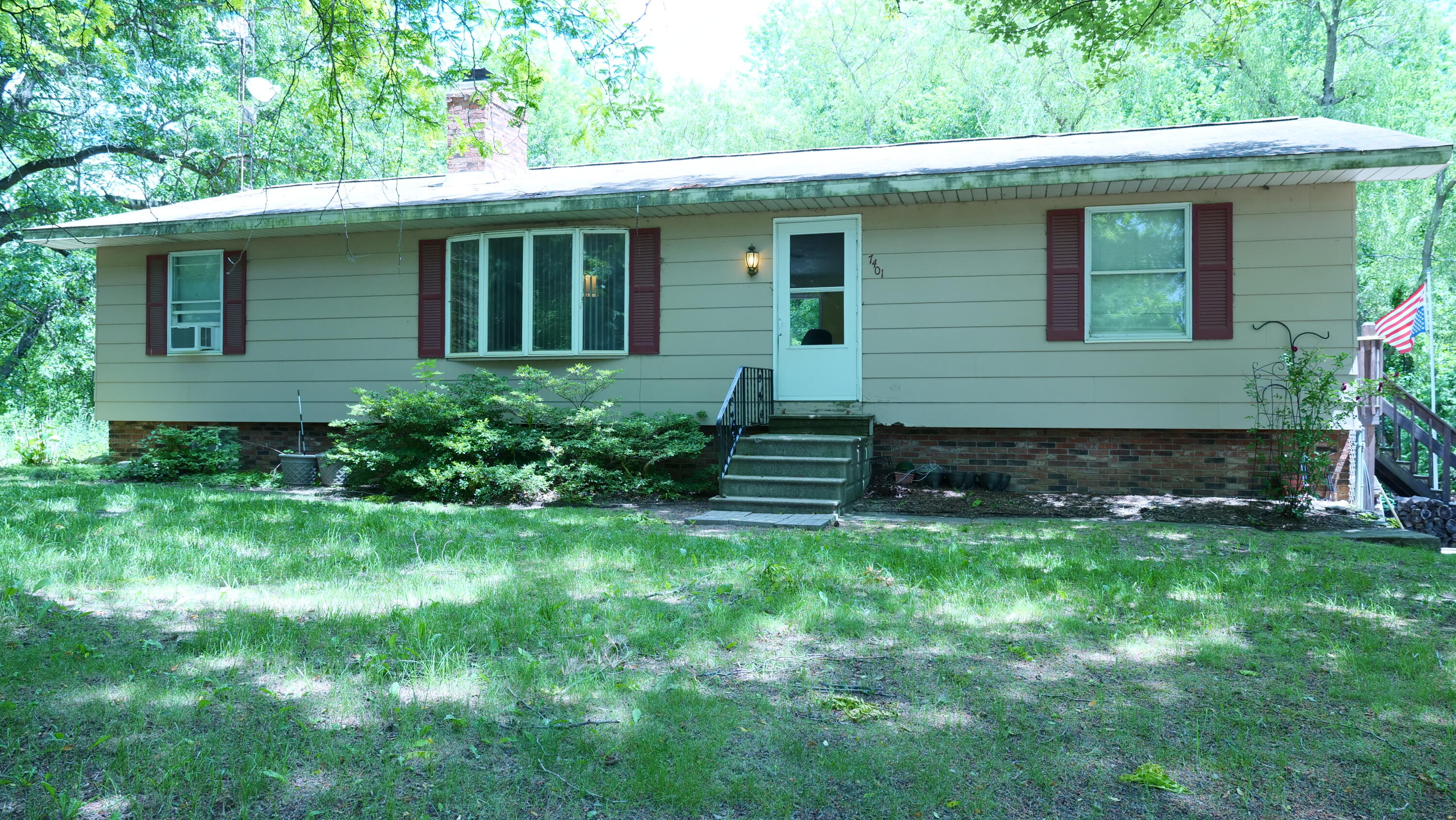 7401 Wellman Road Parma, MI 49269 - Photo 1 of 16 Outside_FrontJPG