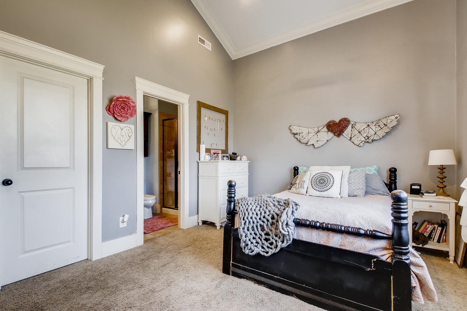 159 Coldstream Road Murfreesboro, TN 37127 - Photo 22 of 34 a bedroom with a bed and painted walls