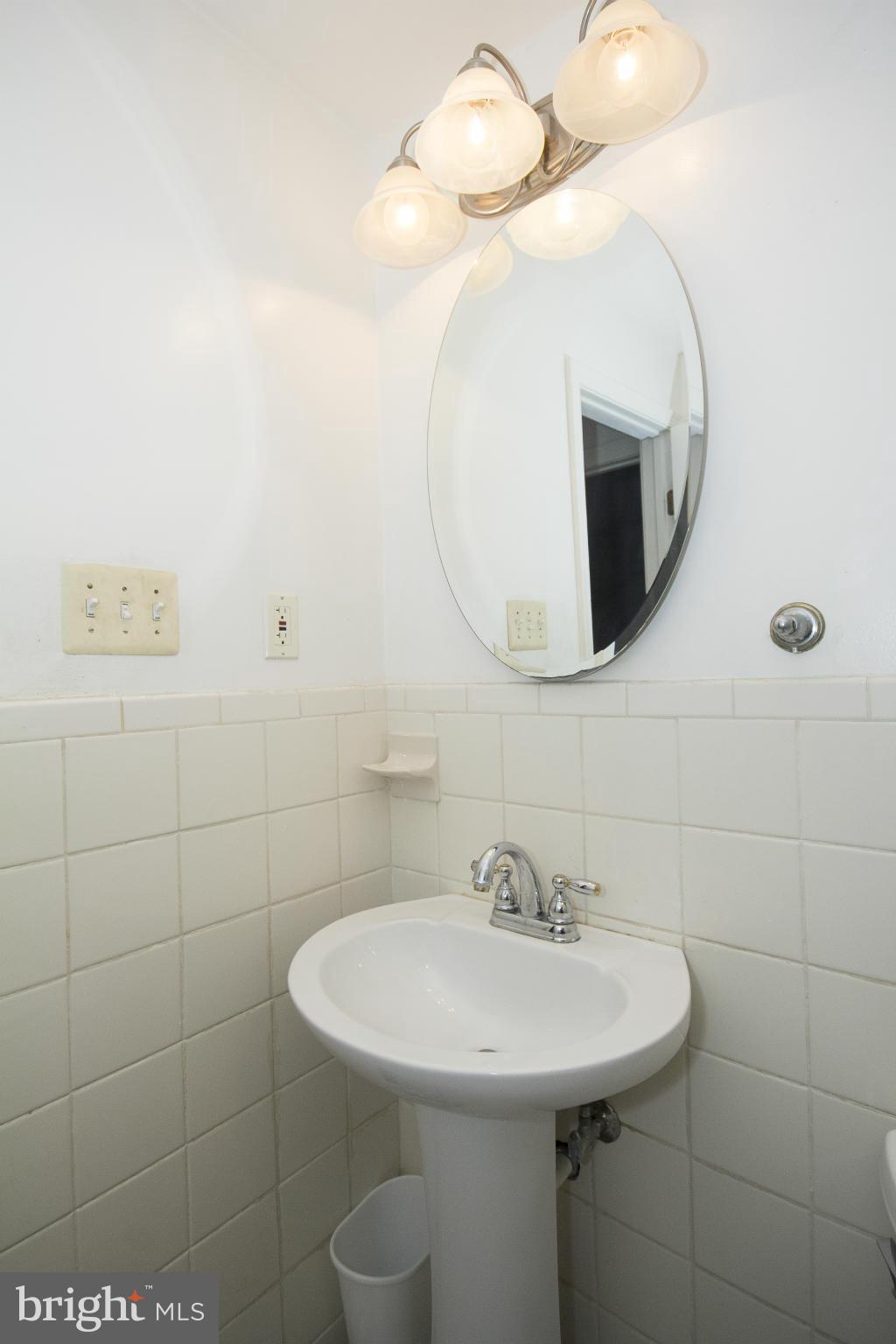 2 Center Road, Unit B1 Baltimore, MD 21286 - Photo 14 of 16 Bath