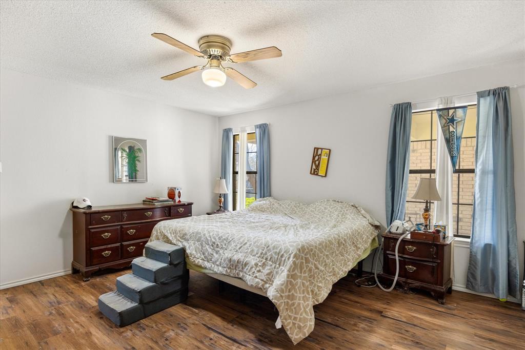 1701 Hitching Post Road Granbury, TX 76049 - Photo 15 of 37 Primary bedroom 1