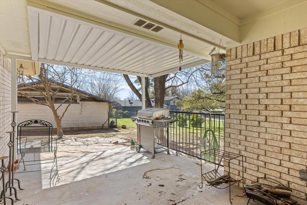 1701 Hitching Post Road Granbury, TX 76049 - Photo 22 of 37