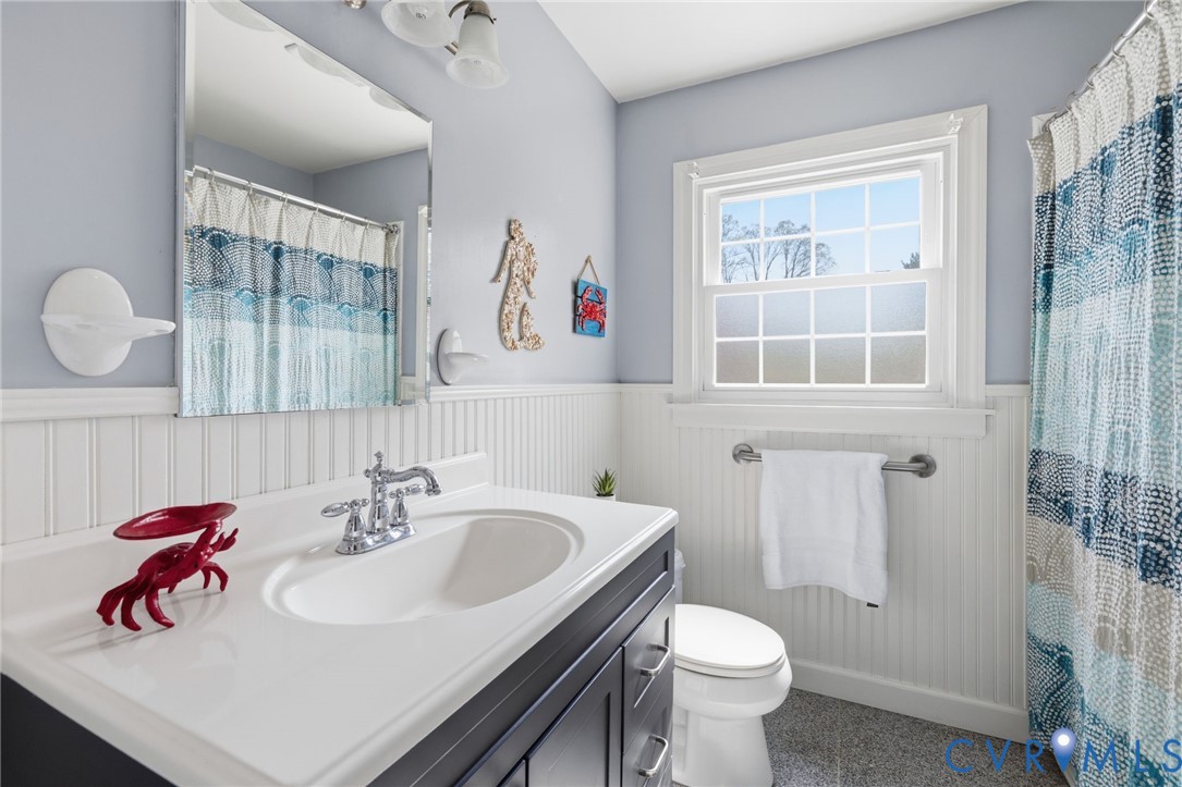 13110 Bluemont Road Chester, VA 23831 - Photo 24 of 35 2nd floor hall bath