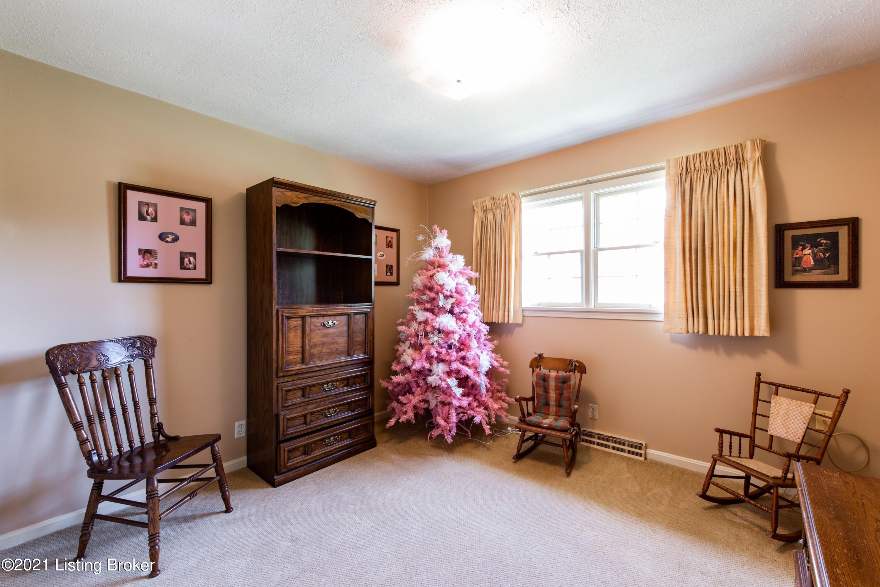6709 Watch Hill Road Louisville, KY 40228 - Photo 32 of 43 6709bedroom31 - Copy