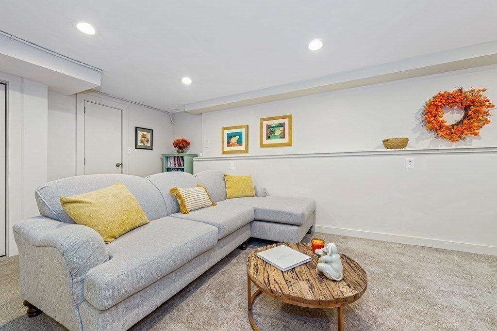 311 Gray Street Arlington, MA 02476 - Photo 37 of 41 Gallery Image 37